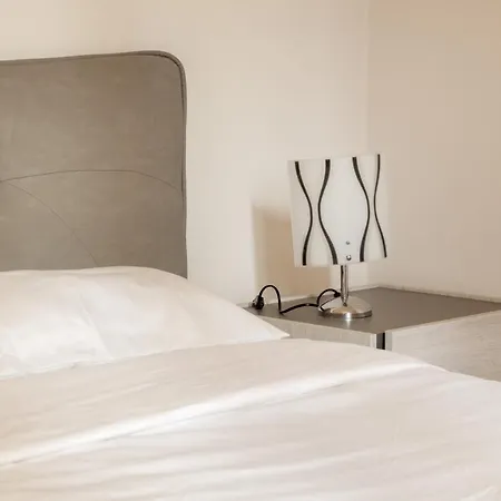 Apartamento Un Risveglio In Rima, Foscolo A