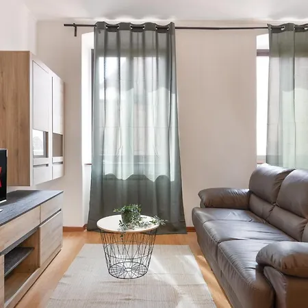 Apartmán Con Parcheggio A Trieste, Foscolo